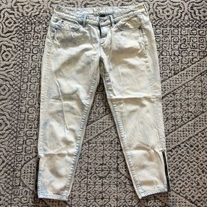 Calvin Klein ankle length light acid wash jeans
